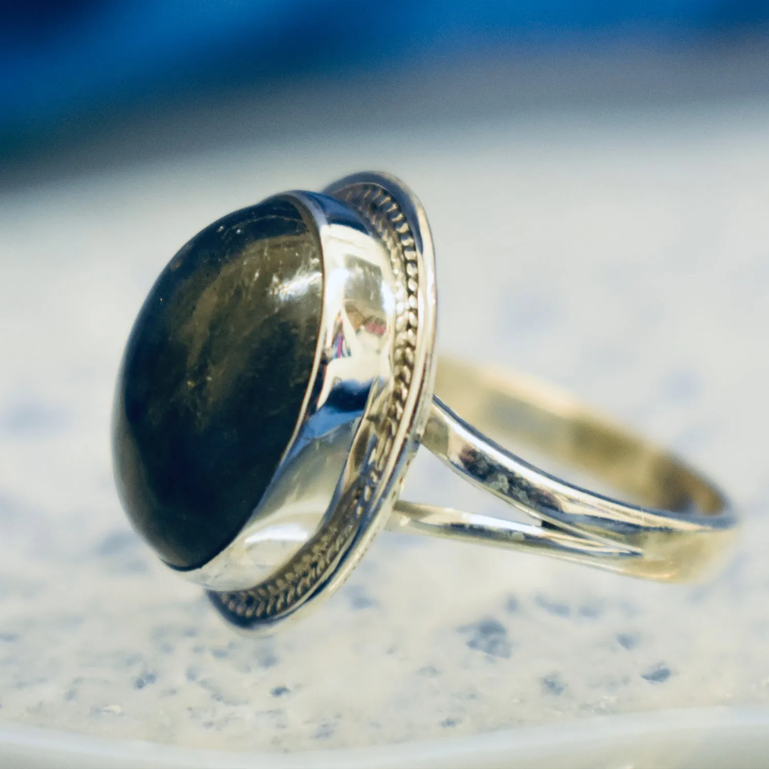 Detailed Labradorite Ring (925) Sterling Silver