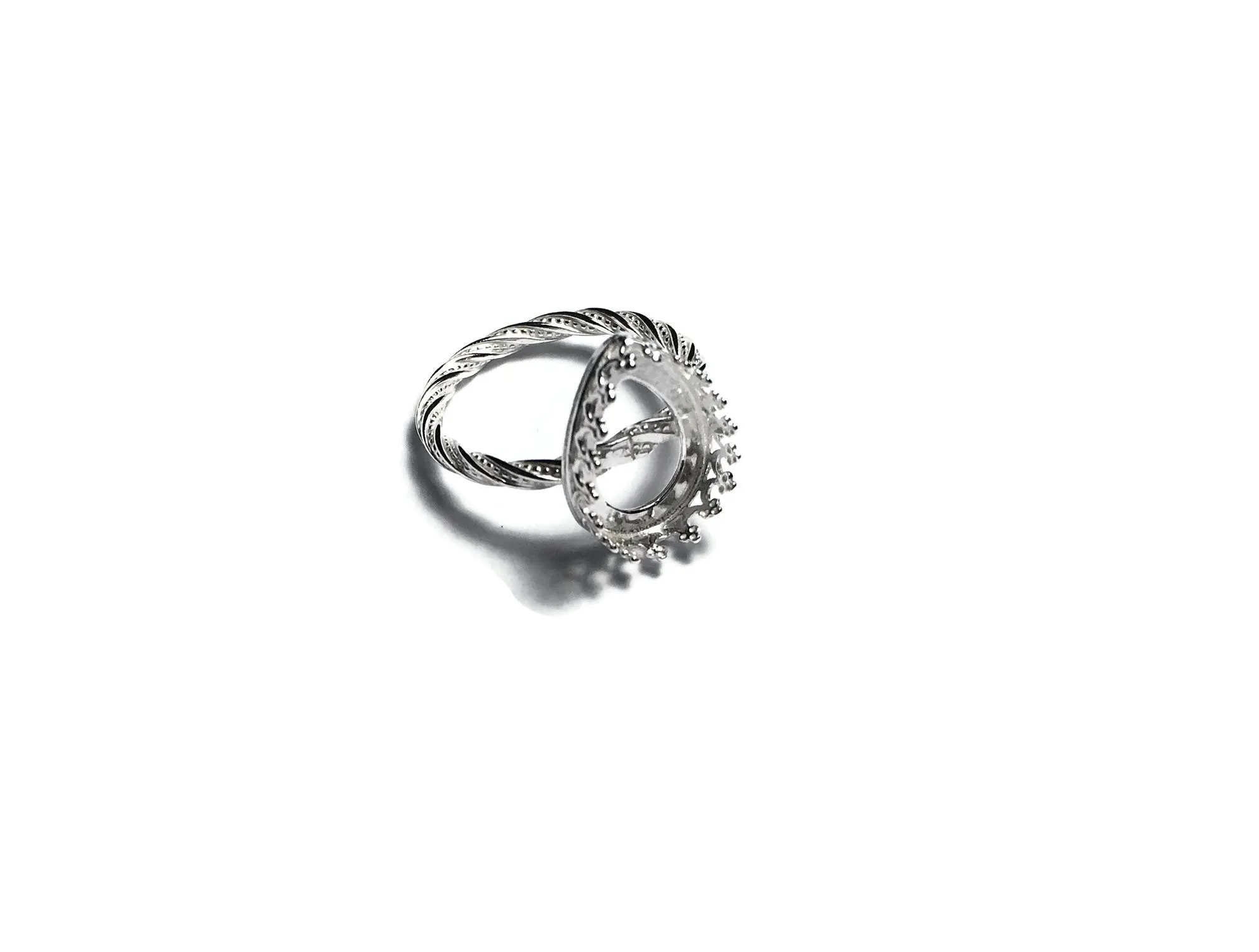 Dot and Twist Band Pear Teardrop Crown Ring | 7x10, 8x10, 14x10 mm