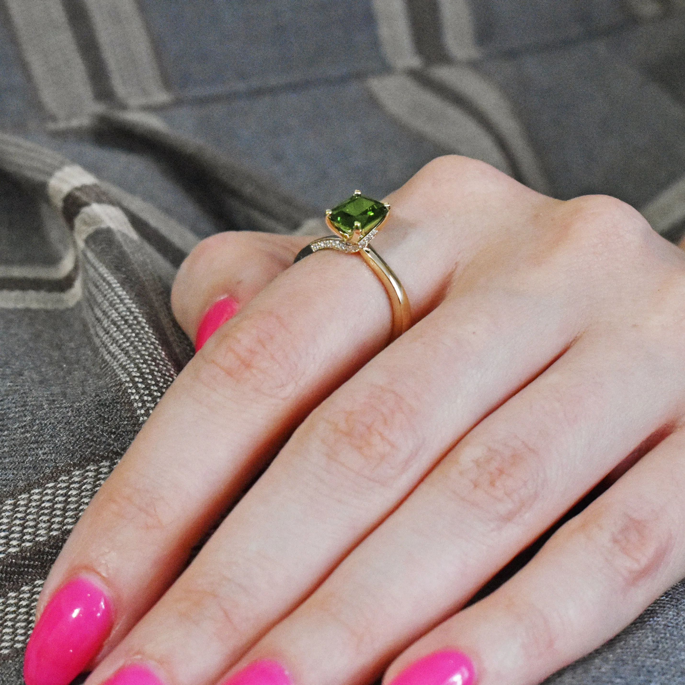 Emerald Engagement Twist Ring Tourmaline