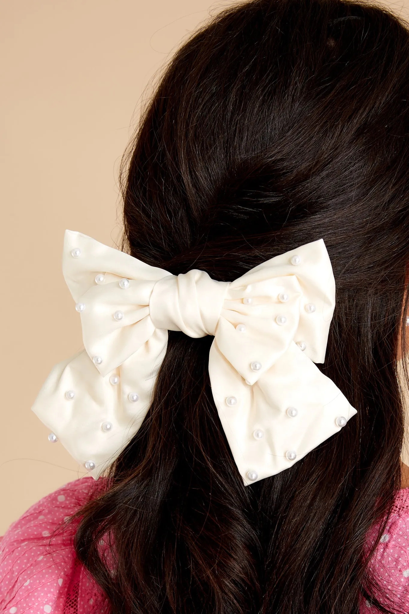 Grab Your Attention Ivory Bow