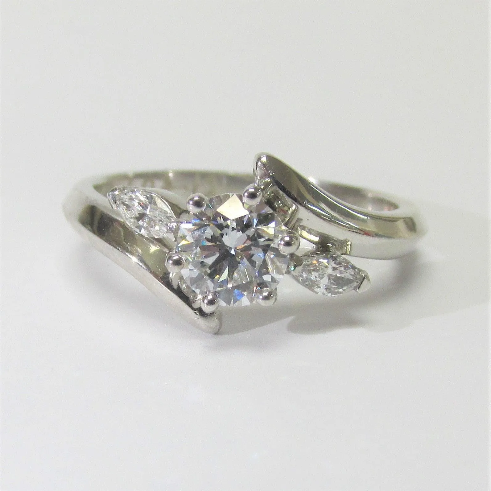 Round and Marquise Diamonds Ring 0.72 CT.TW
