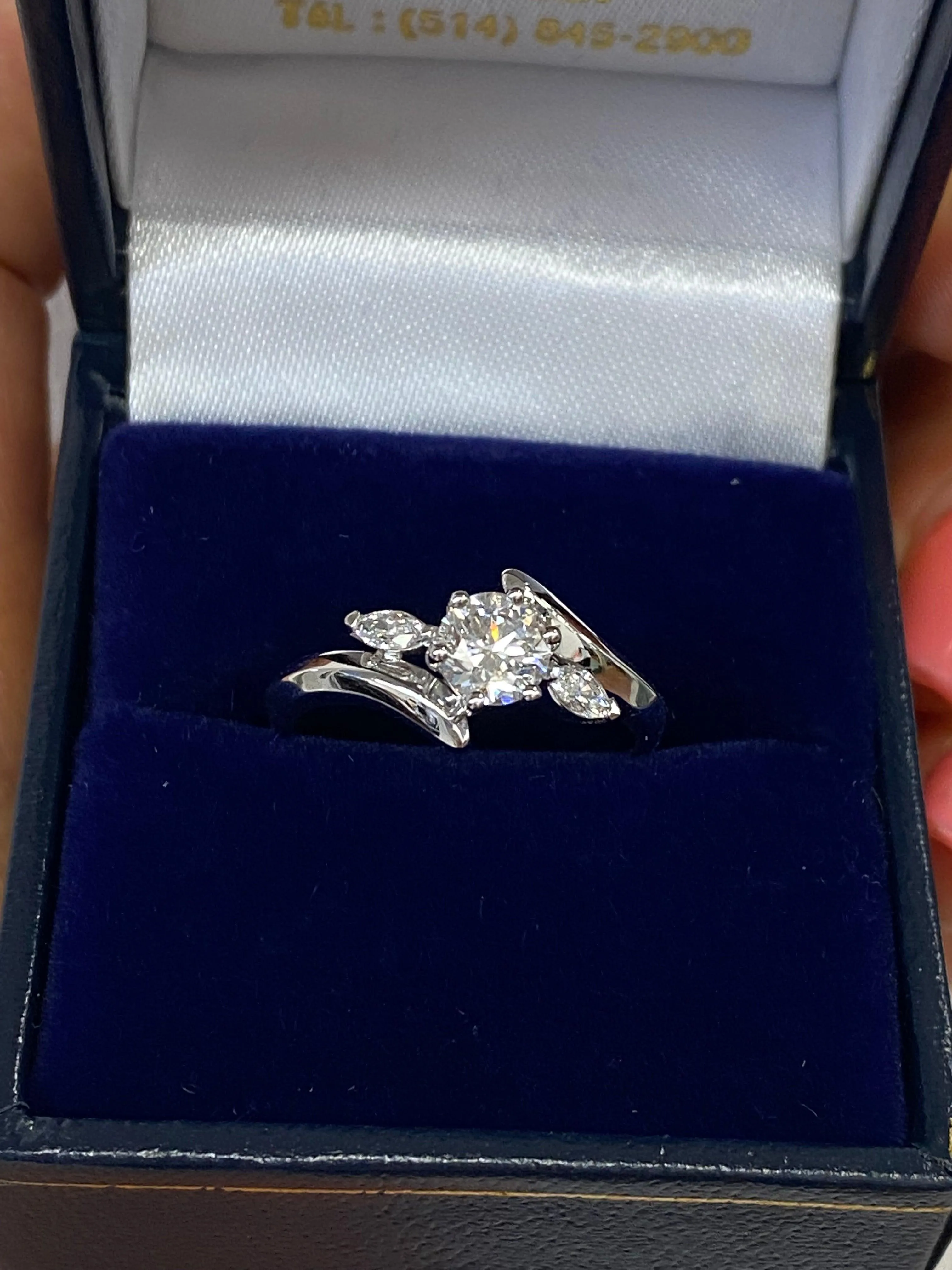 Round and Marquise Diamonds Ring 0.72 CT.TW