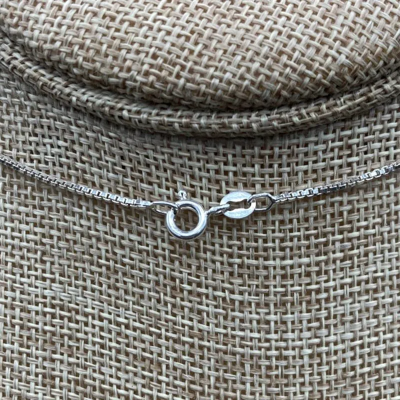 Round And Square Peridot Gemstones Silver Necklace